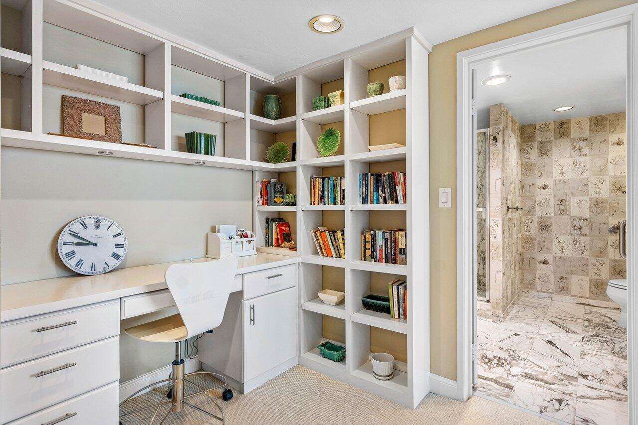 700 S Ocean Boulevard 1001