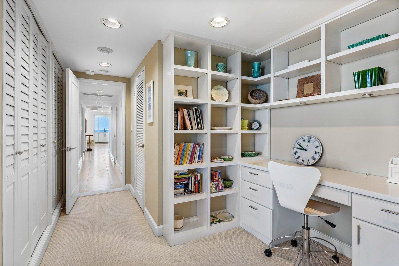 700 S Ocean Boulevard 1001