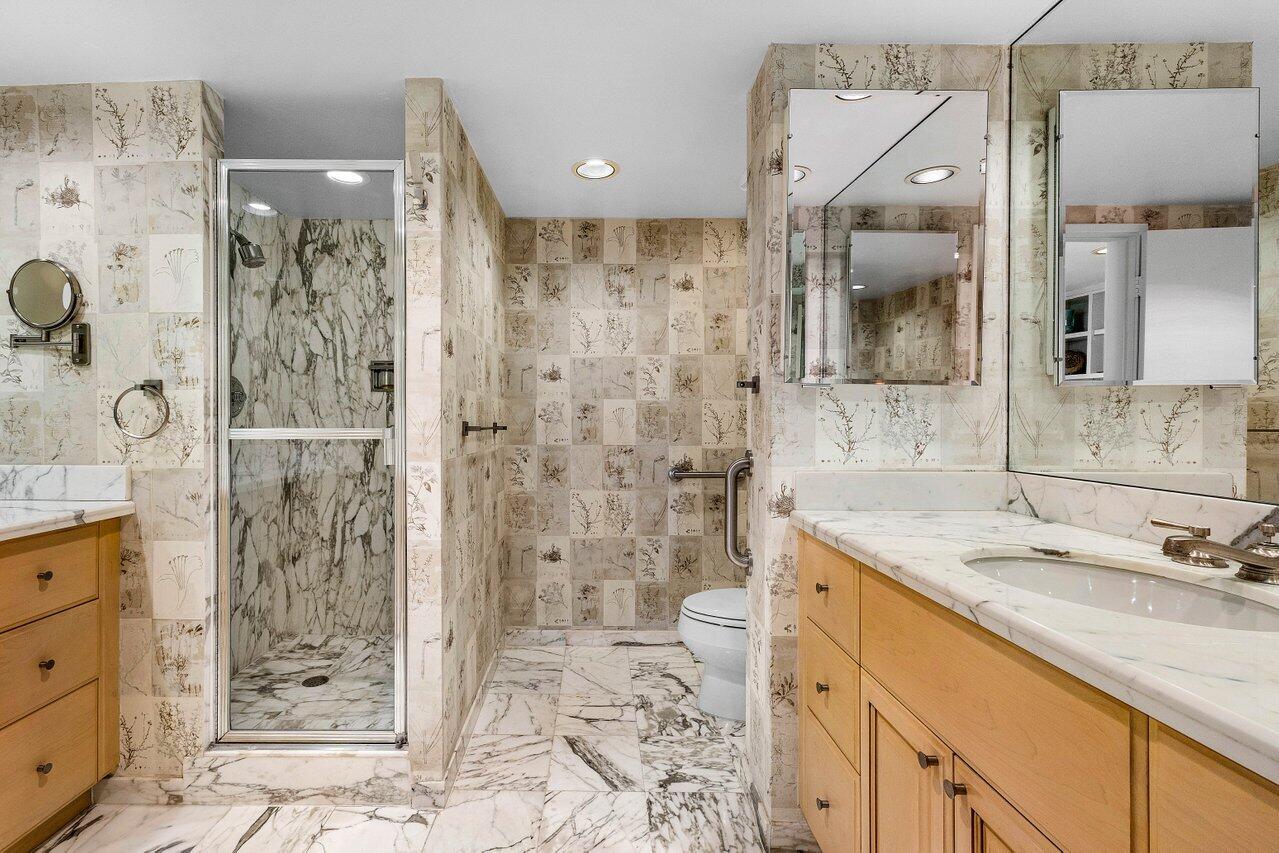 700 S Ocean Boulevard 1001