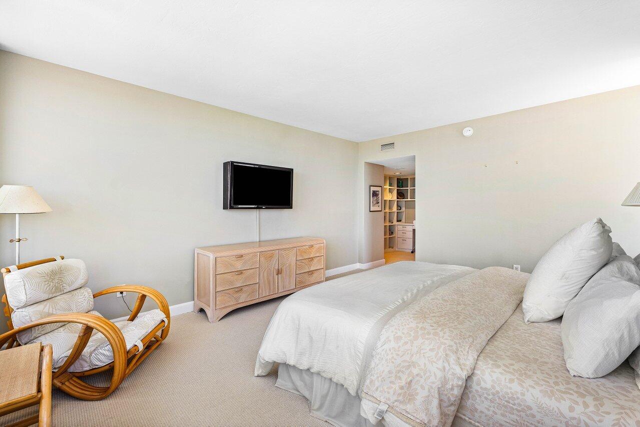 700 S Ocean Boulevard 1001