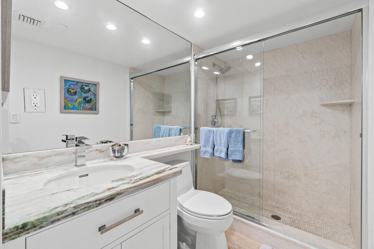 250 S Ocean Boulevard 2h