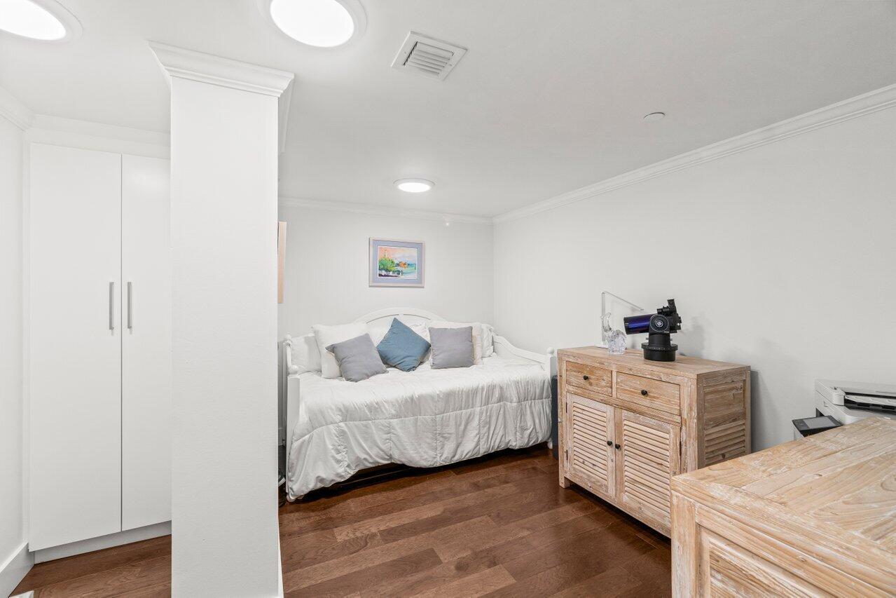 250 S Ocean Boulevard 2h