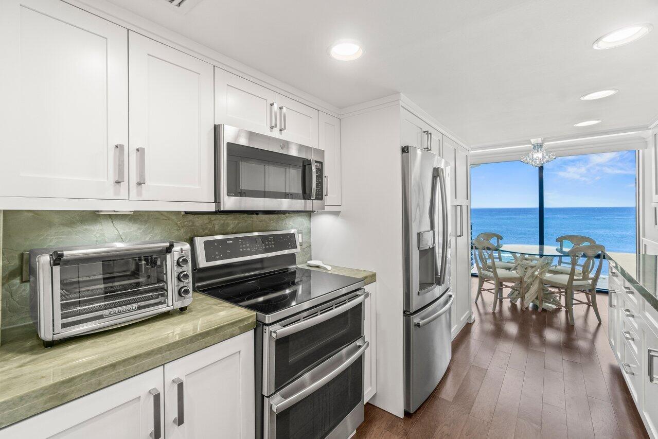 250 S Ocean Boulevard 2h