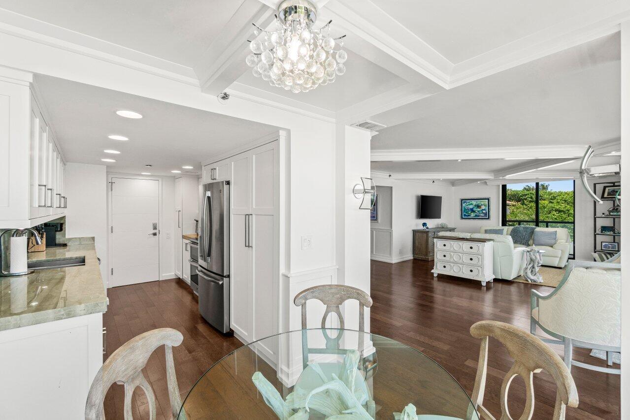 250 S Ocean Boulevard 2h