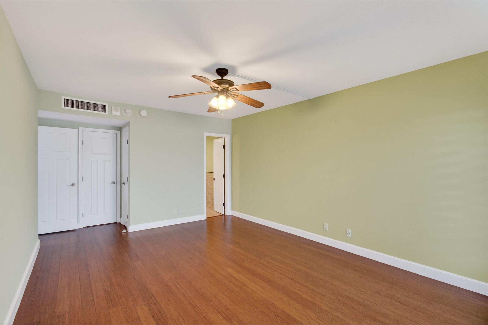 555 SE 6th Avenue 4g