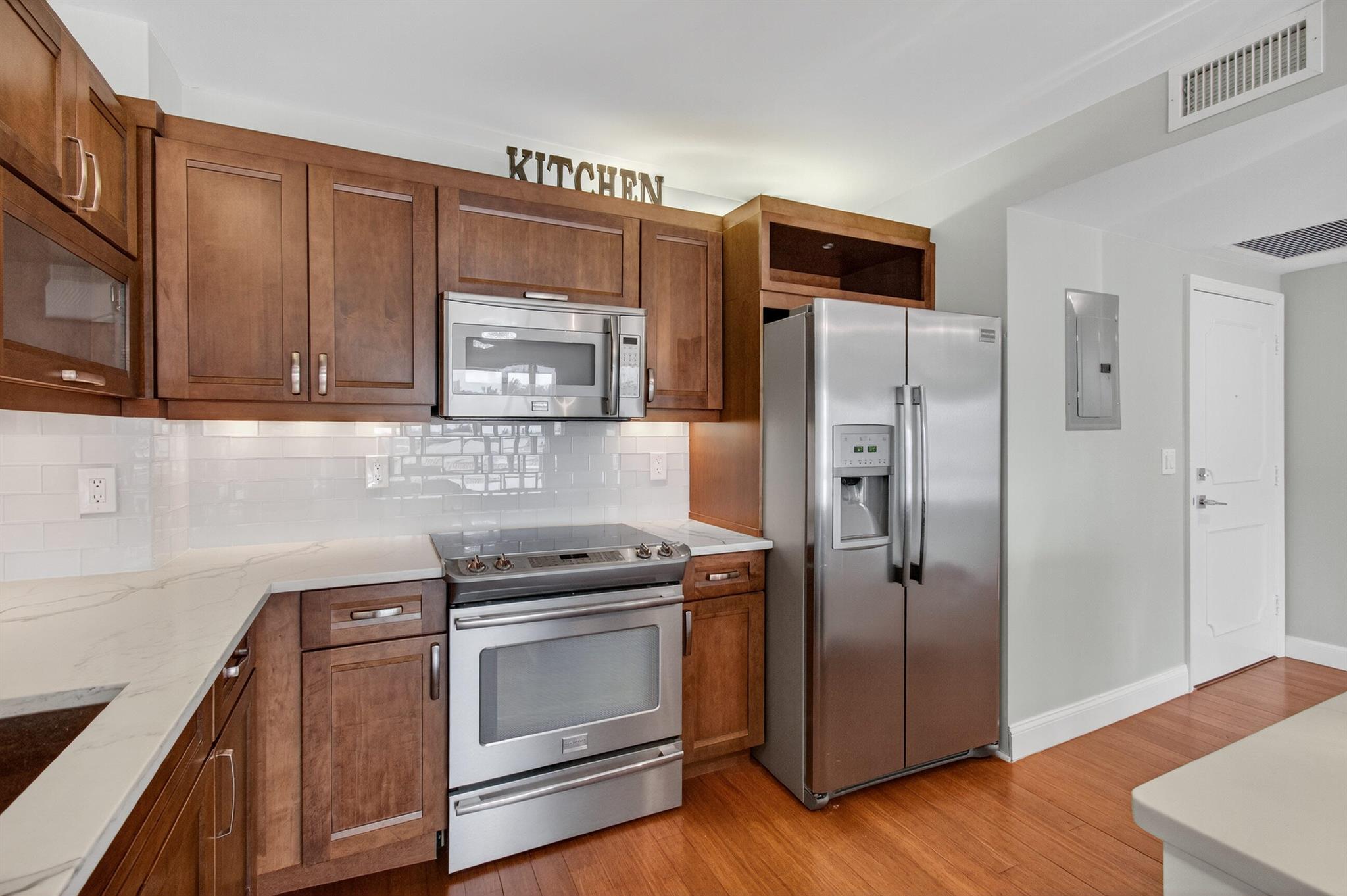 555 SE 6th Avenue 4g