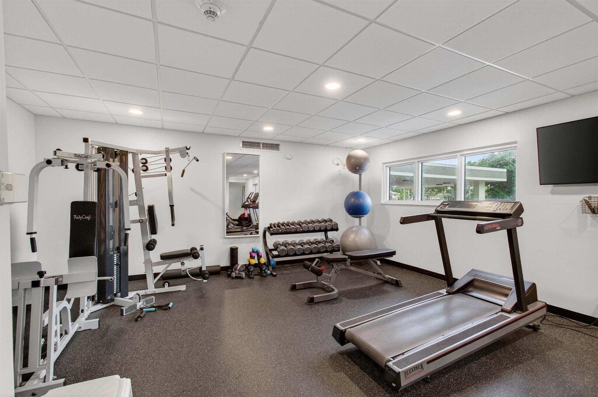 555 SE 6th Avenue 4g