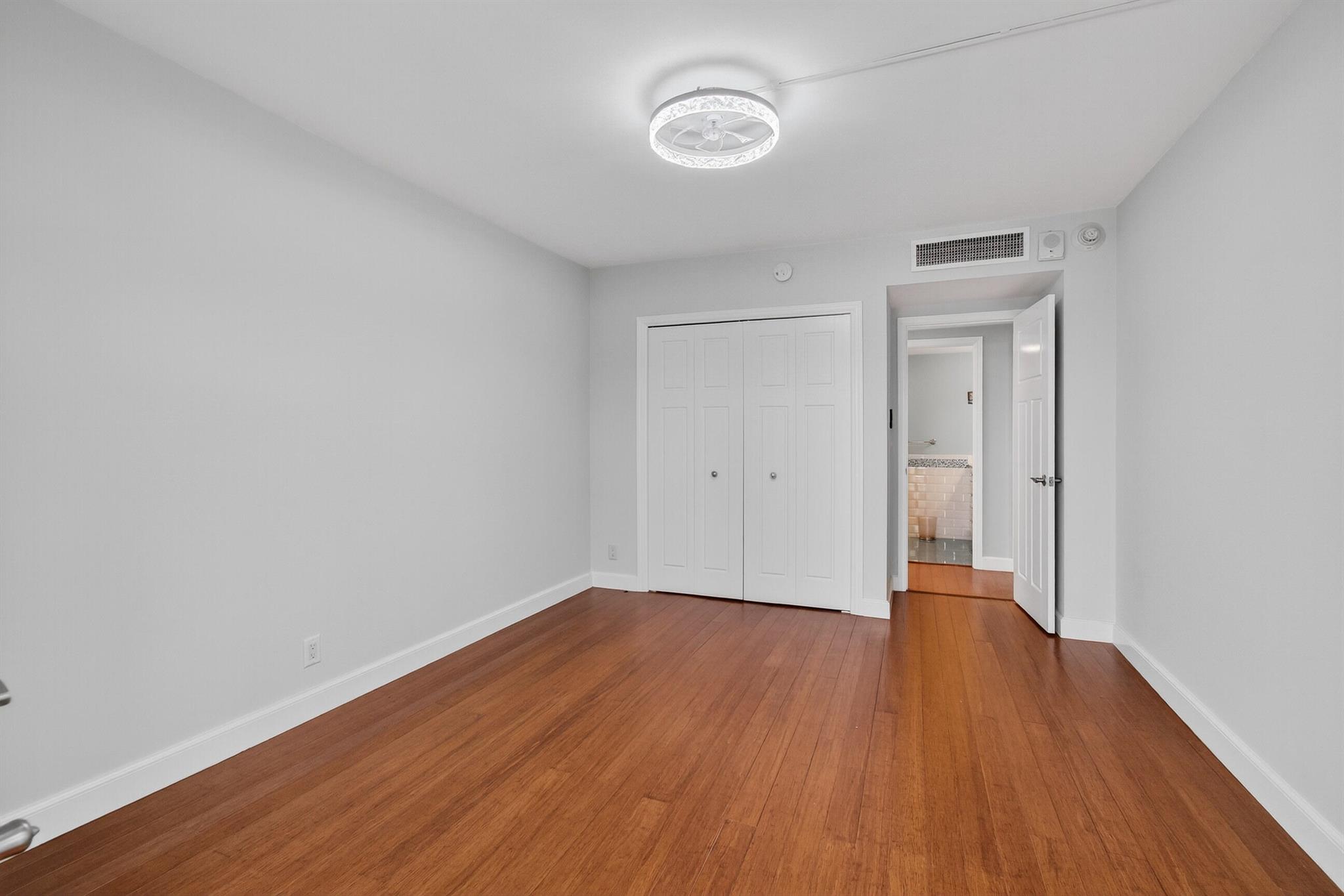 555 SE 6th Avenue 4g