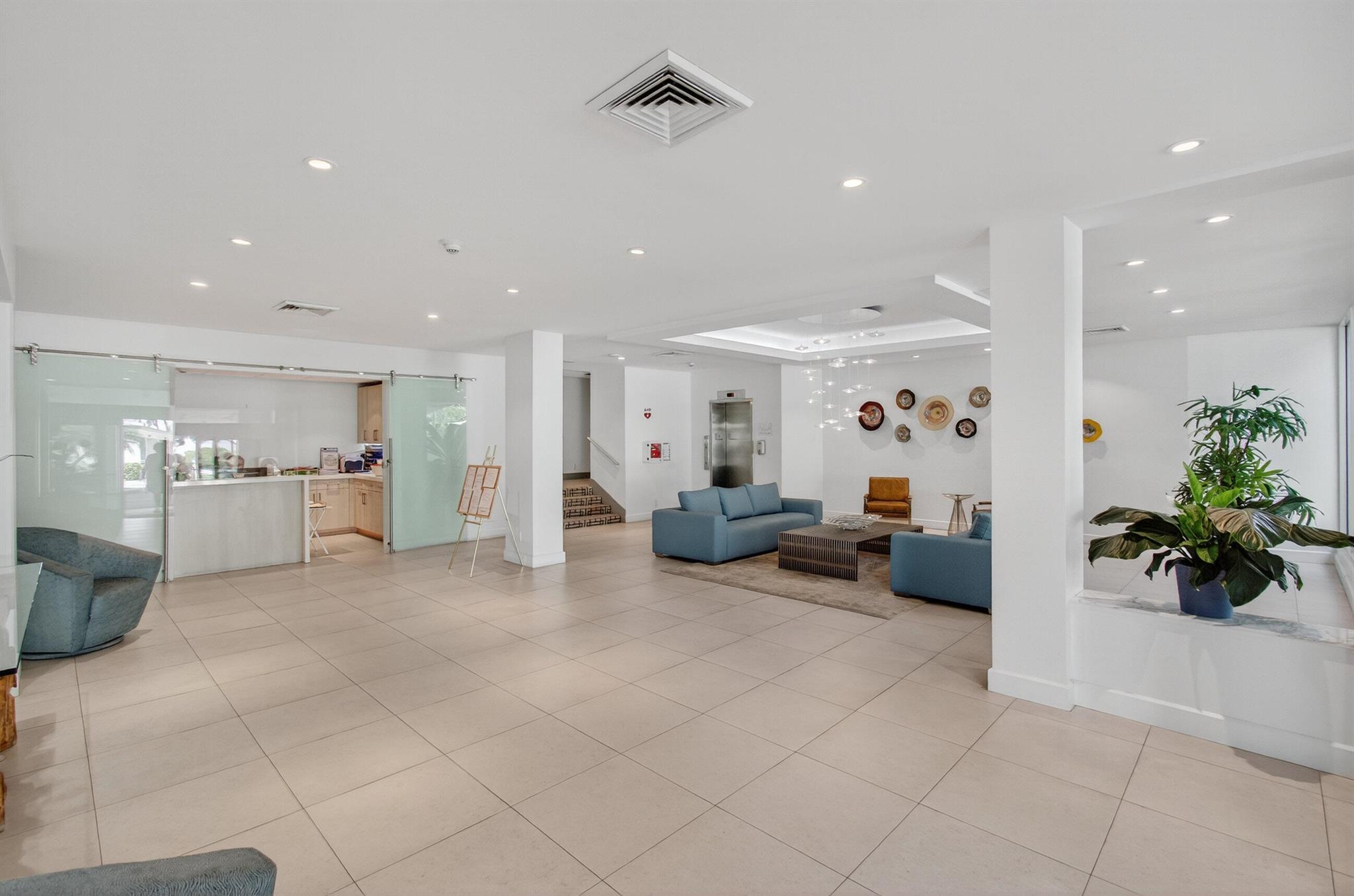555 SE 6th Avenue 4g