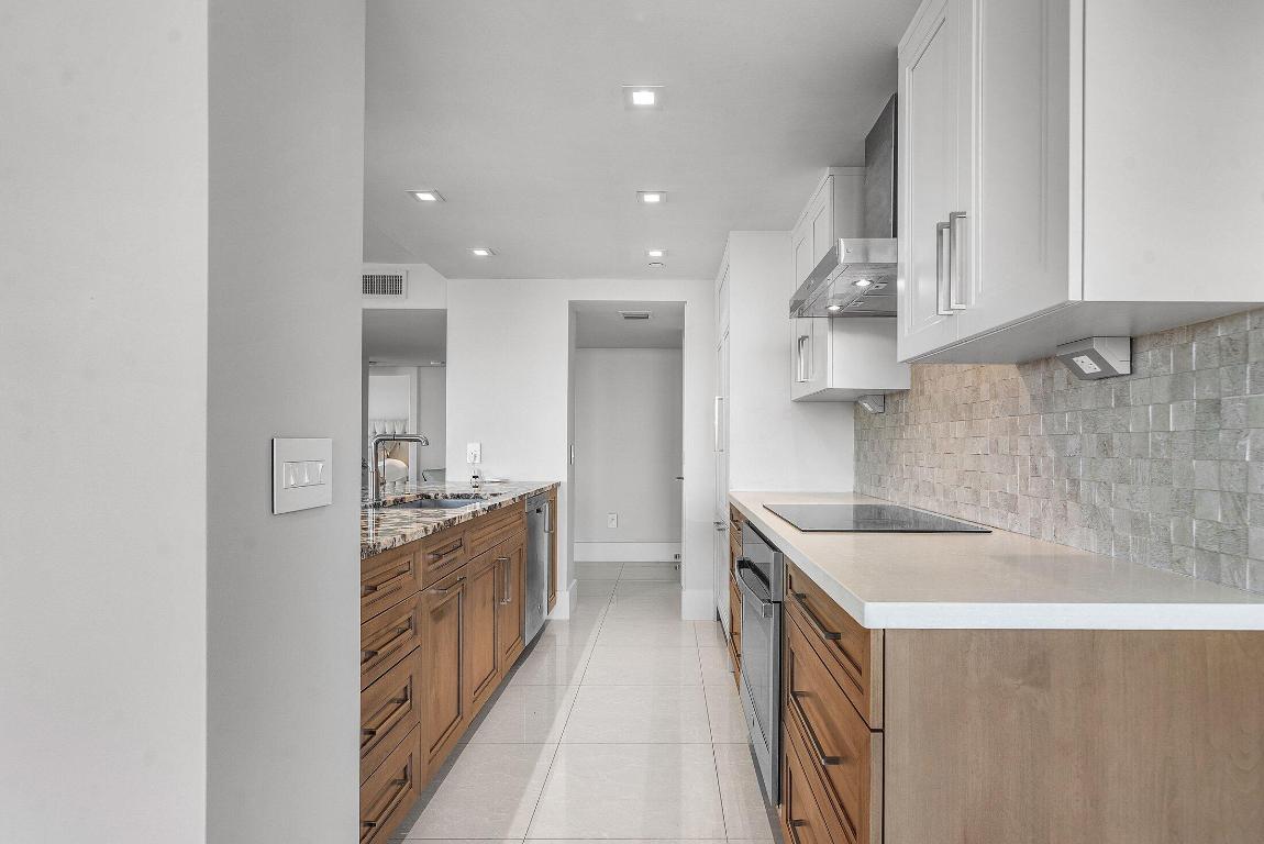 3912 S Ocean Boulevard 709