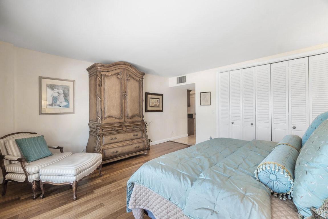 2066 N Ocean 2se Boulevard 2se