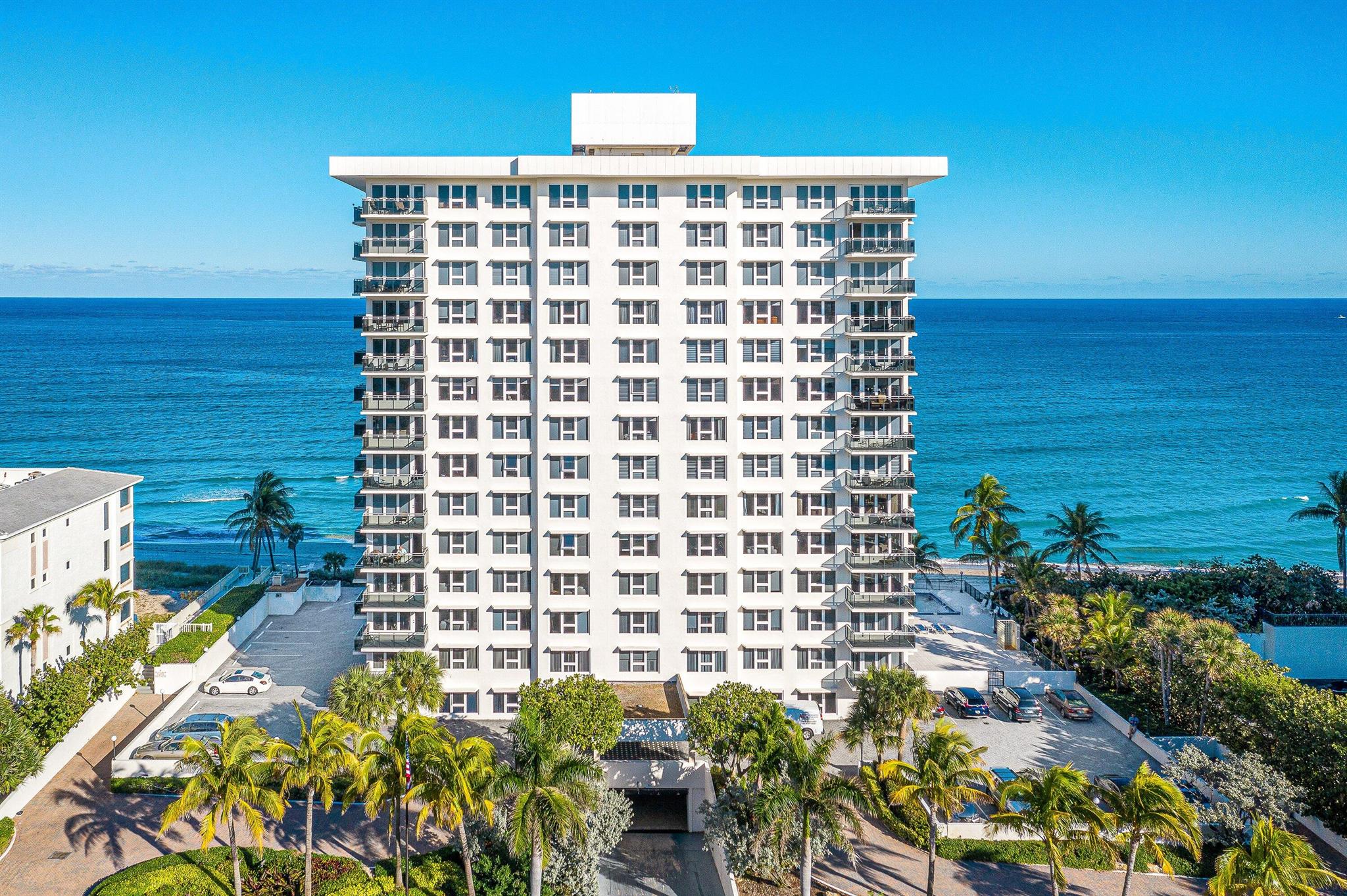 2066 N Ocean 2se Boulevard 2se