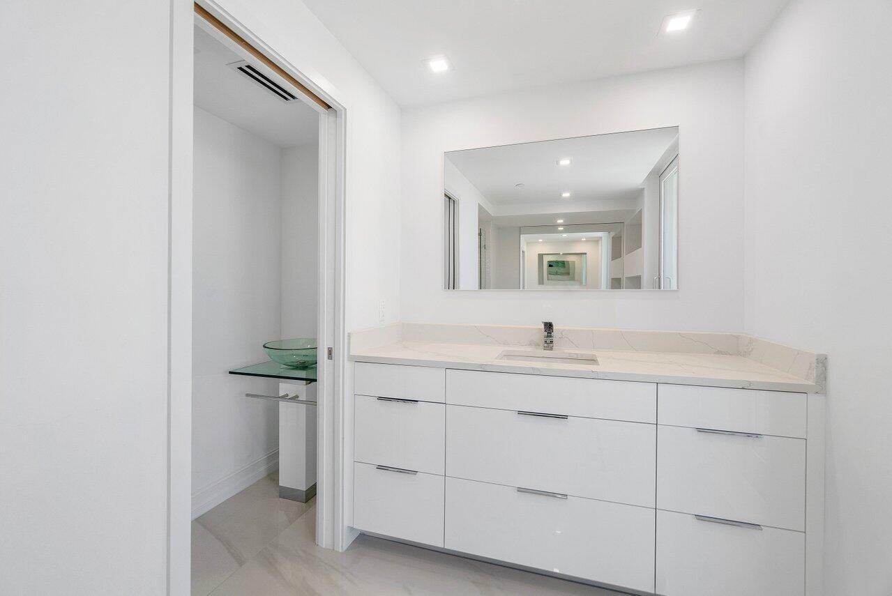 3505 S Ocean Boulevard 4s