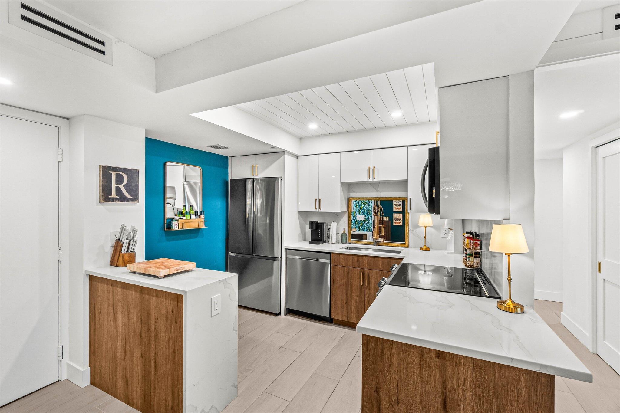 3912 S Ocean Boulevard 704