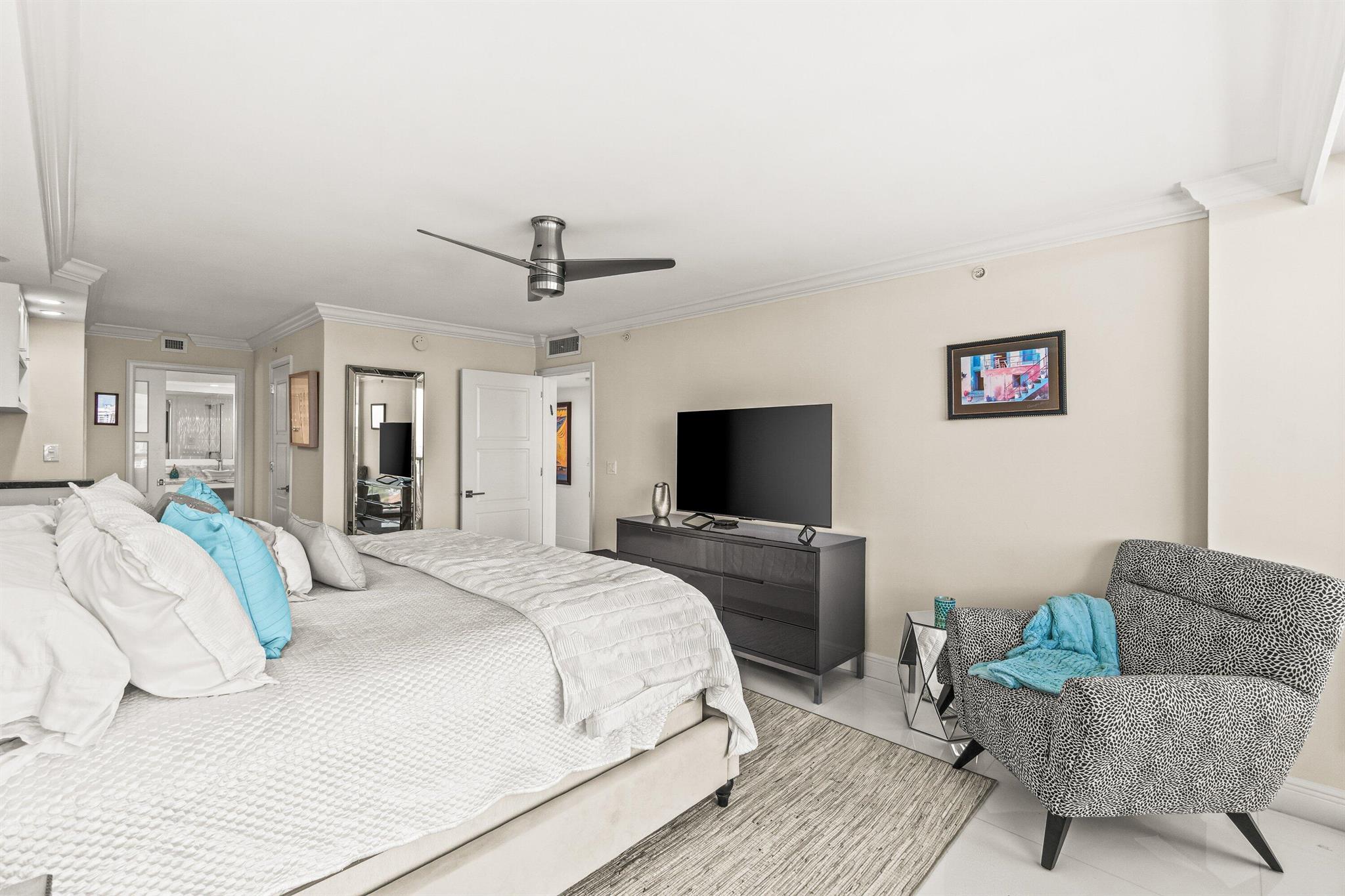 250 S Ocean Boulevard 11d