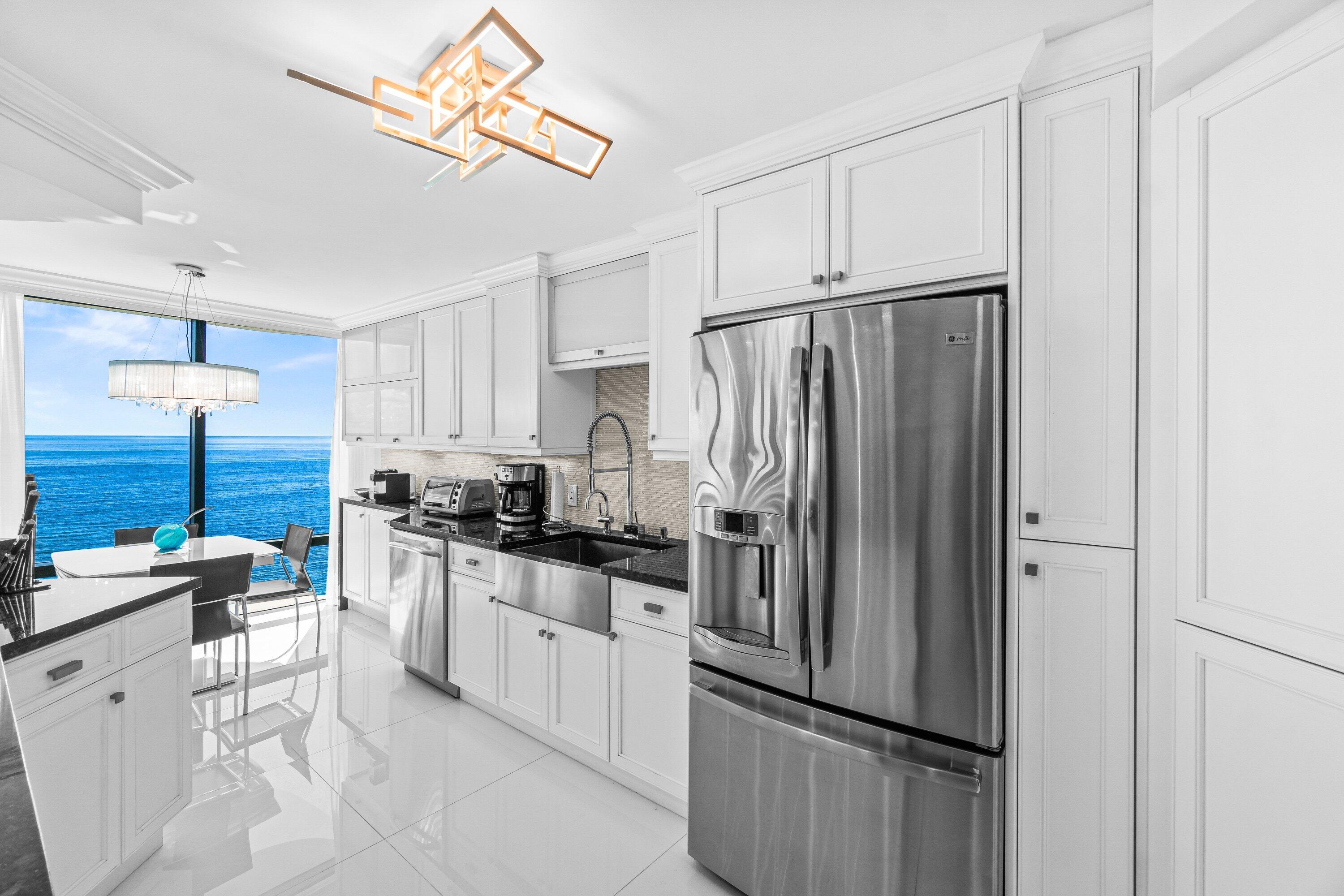 250 S Ocean Boulevard 11d