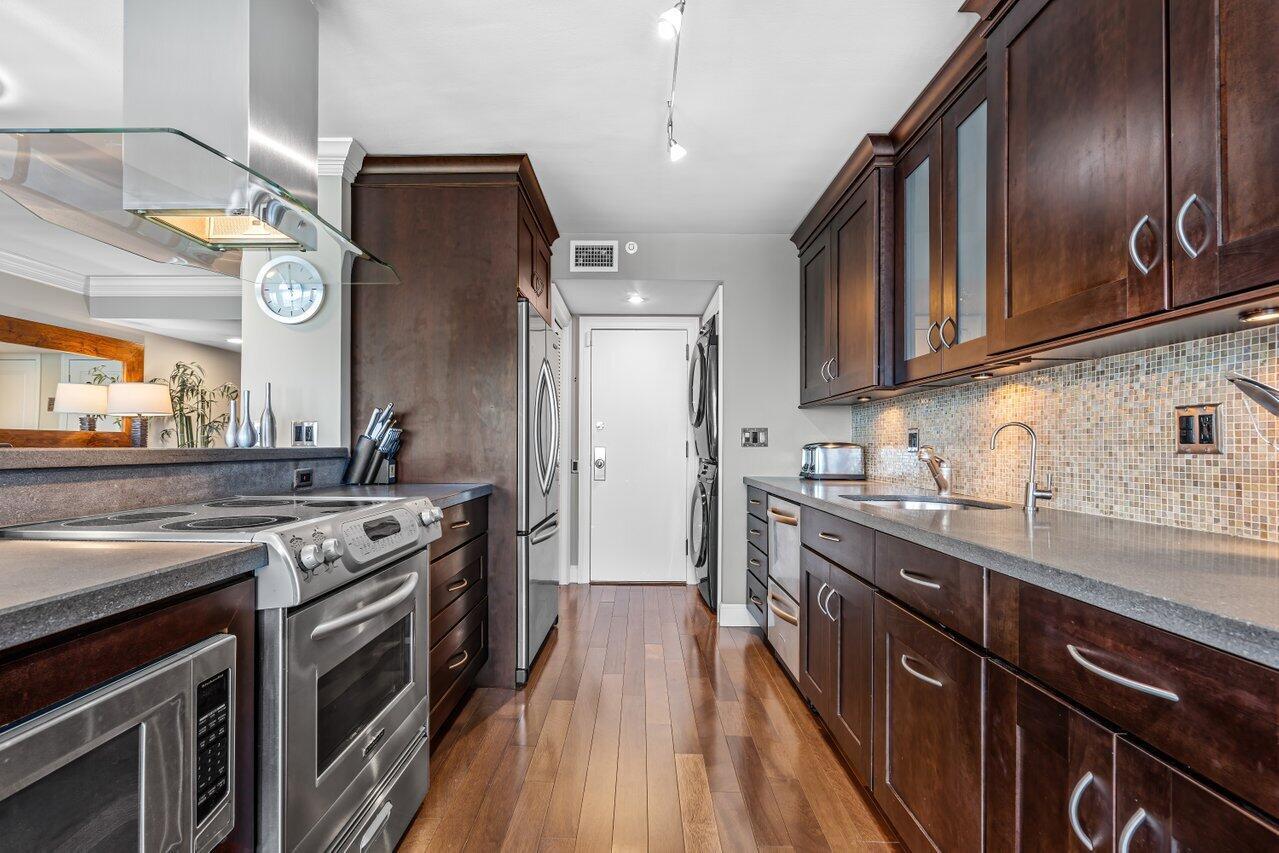 250 S Ocean Boulevard 11c