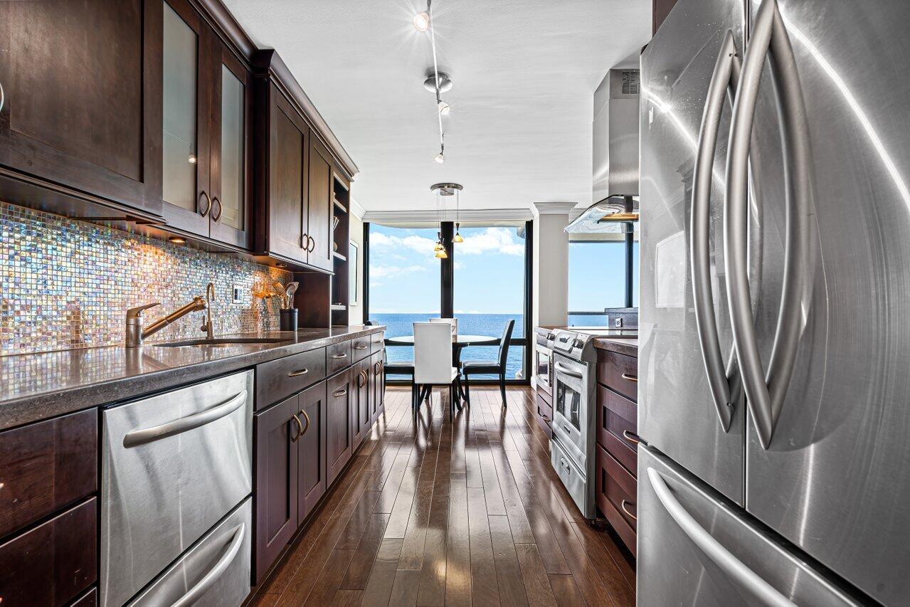 250 S Ocean Boulevard 11c