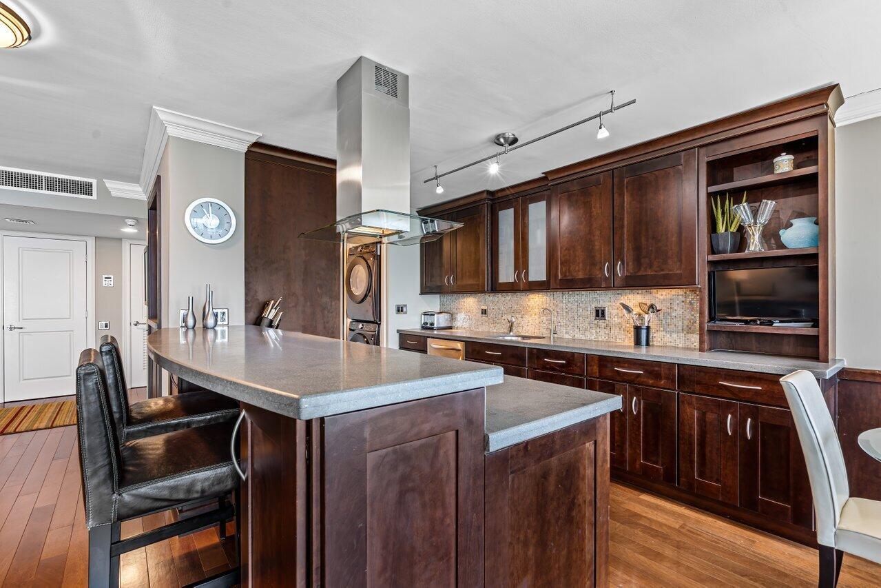 250 S Ocean Boulevard 11c