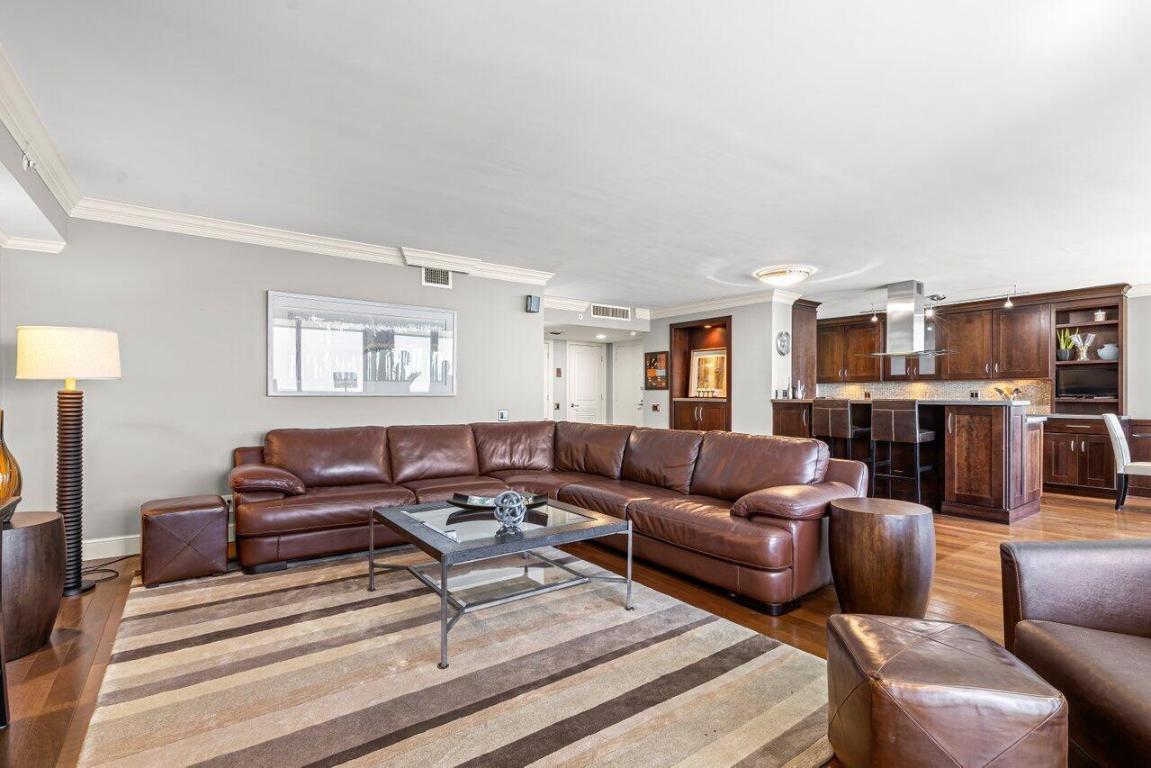 250 S Ocean Boulevard 11c