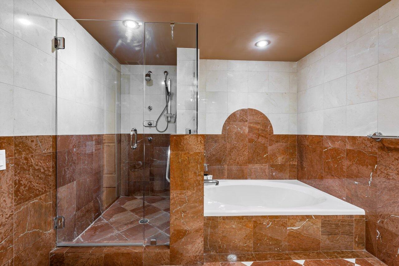 250 S Ocean Boulevard 11c