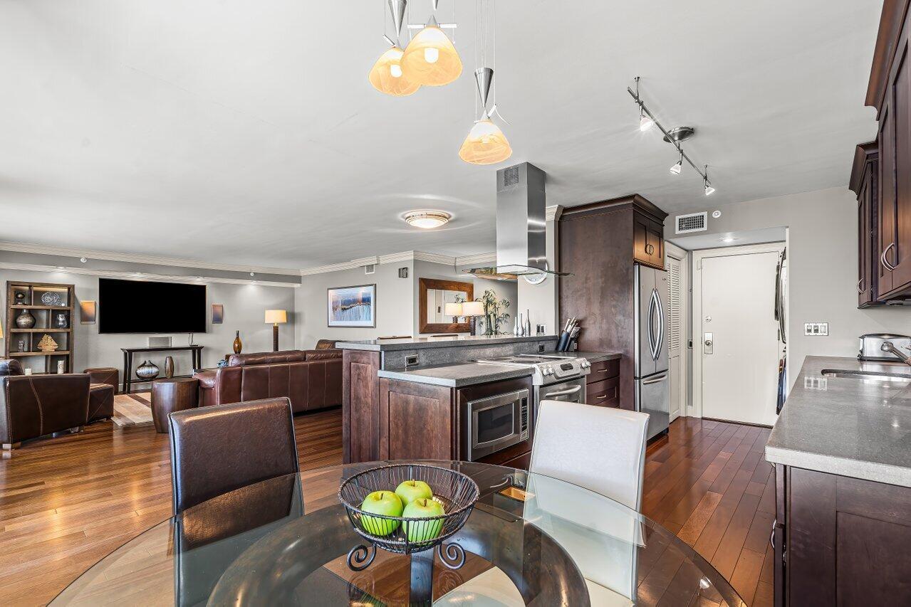 250 S Ocean Boulevard 11c