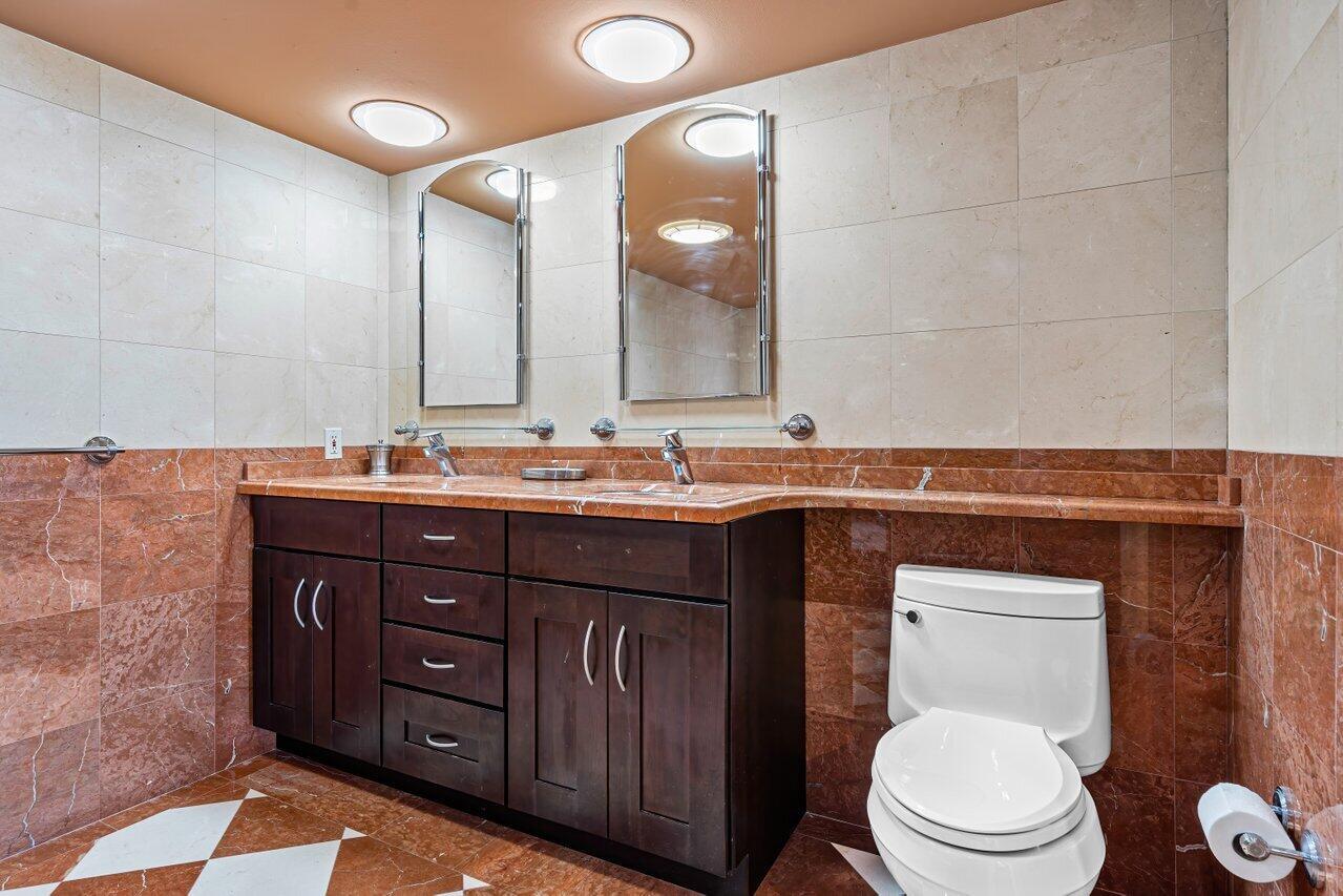 250 S Ocean Boulevard 11c