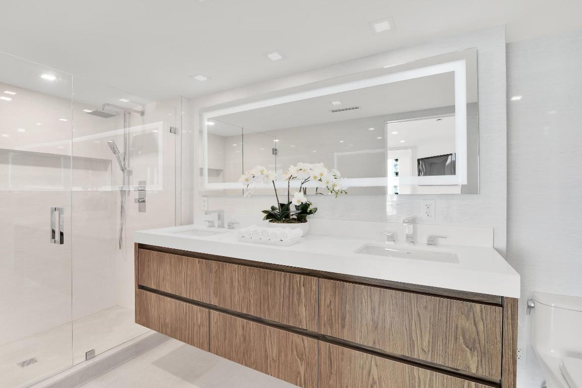 550 S Ocean Boulevard 1001 & 1003