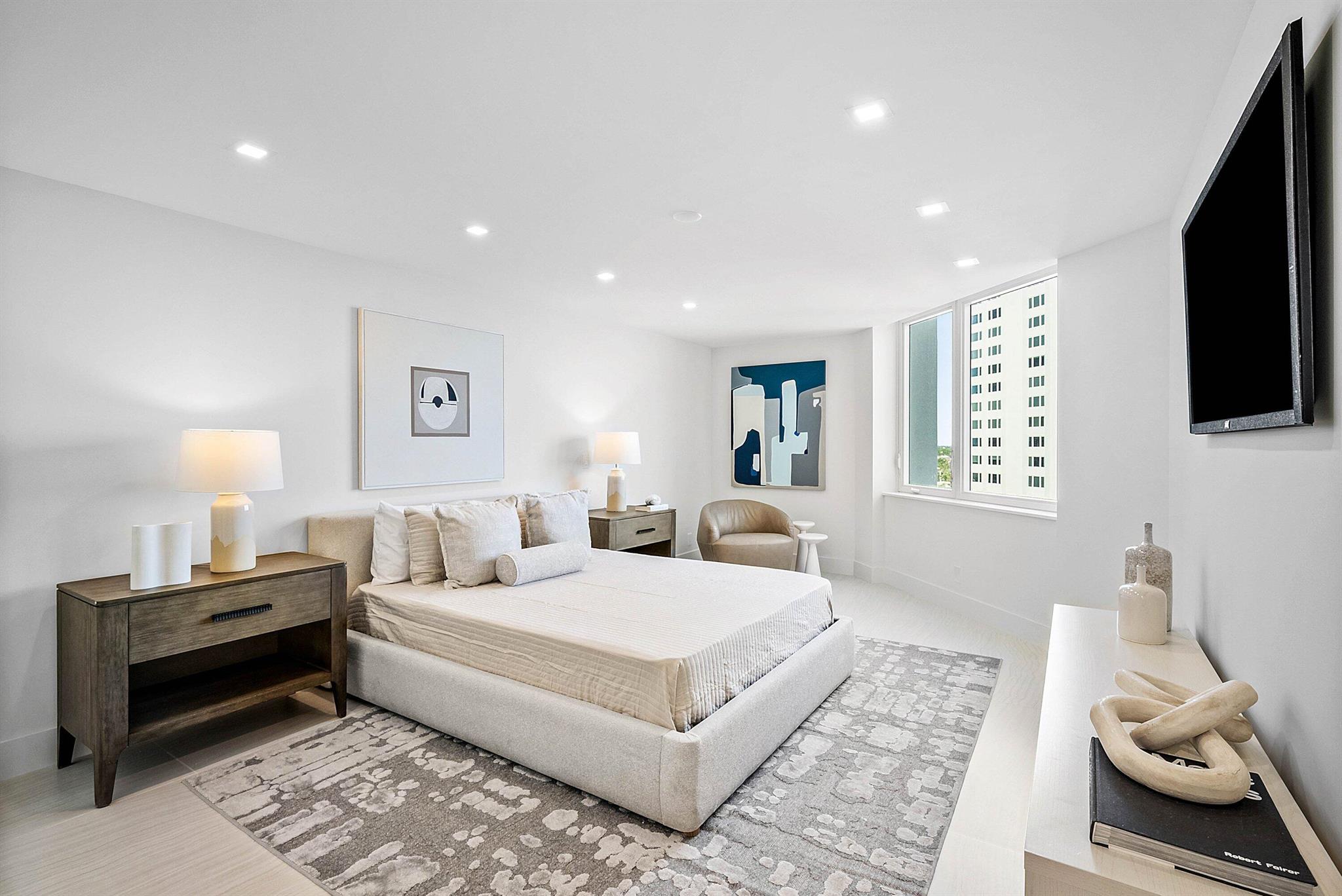 550 S Ocean Boulevard 1001 & 1003