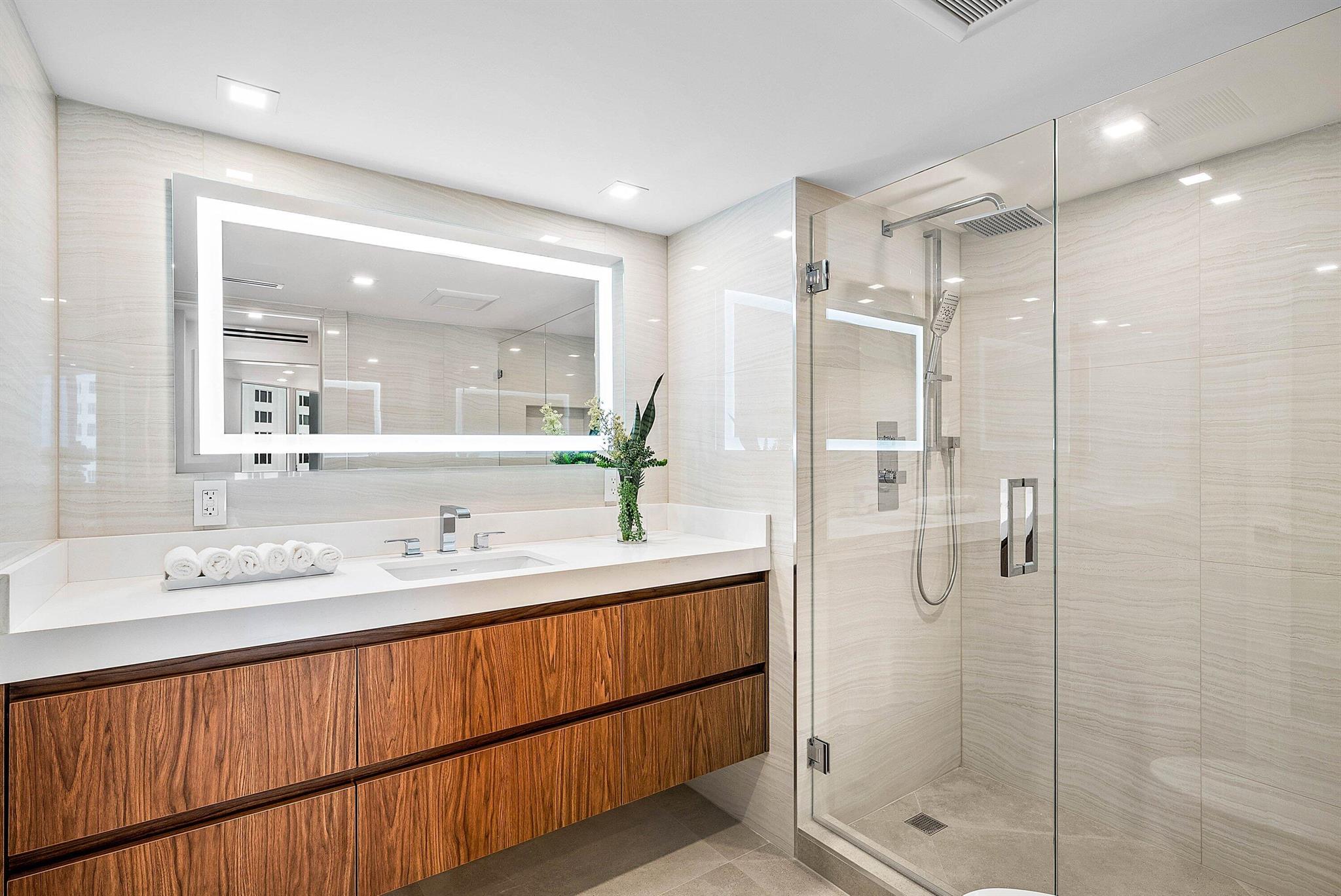 550 S Ocean Boulevard 1001 & 1003