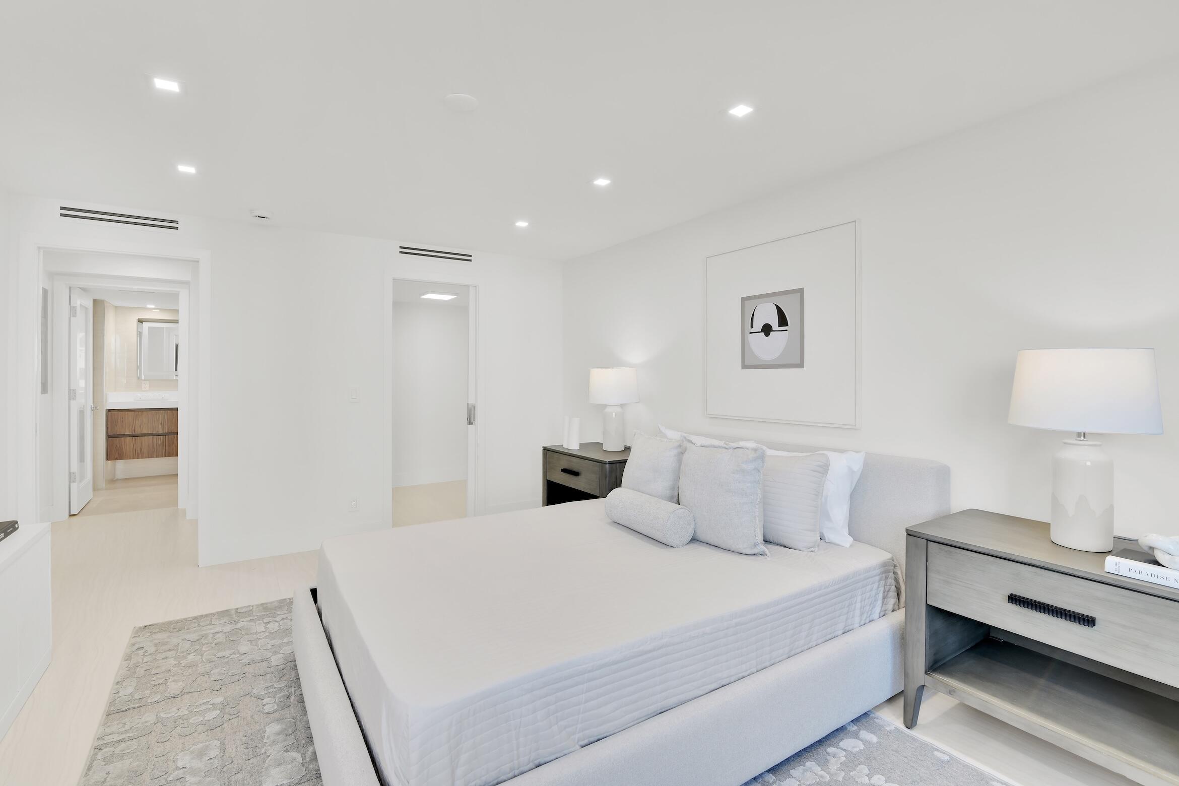 550 S Ocean Boulevard 1001 & 1003