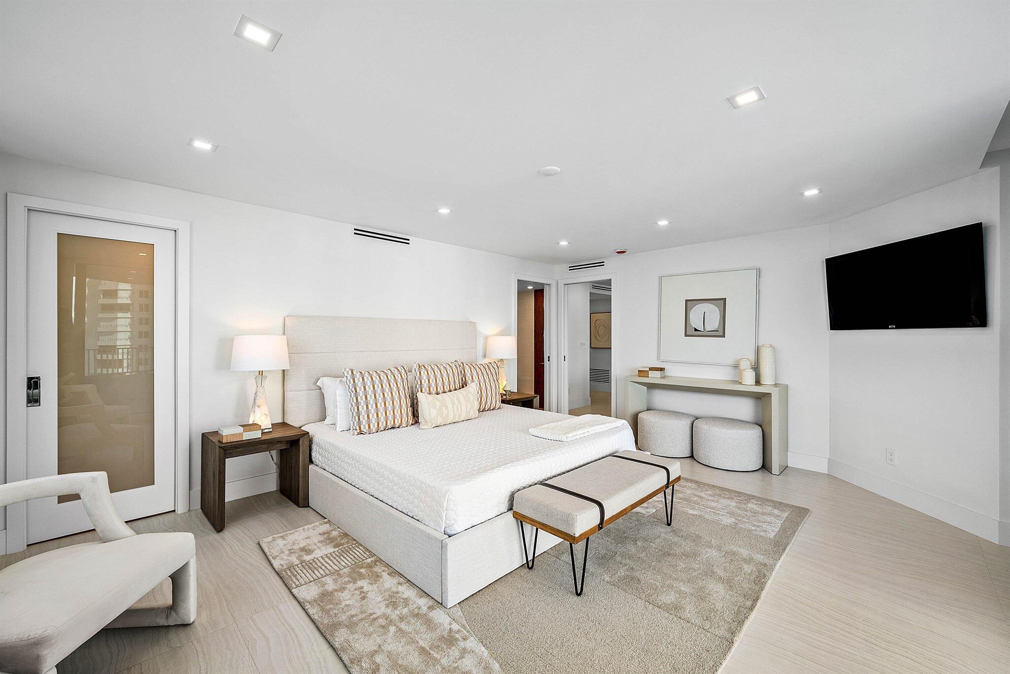 550 S Ocean Boulevard 1001 & 1003