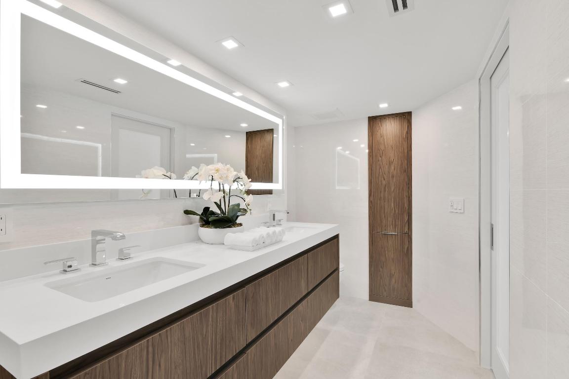 550 S Ocean Boulevard 1001 & 1003