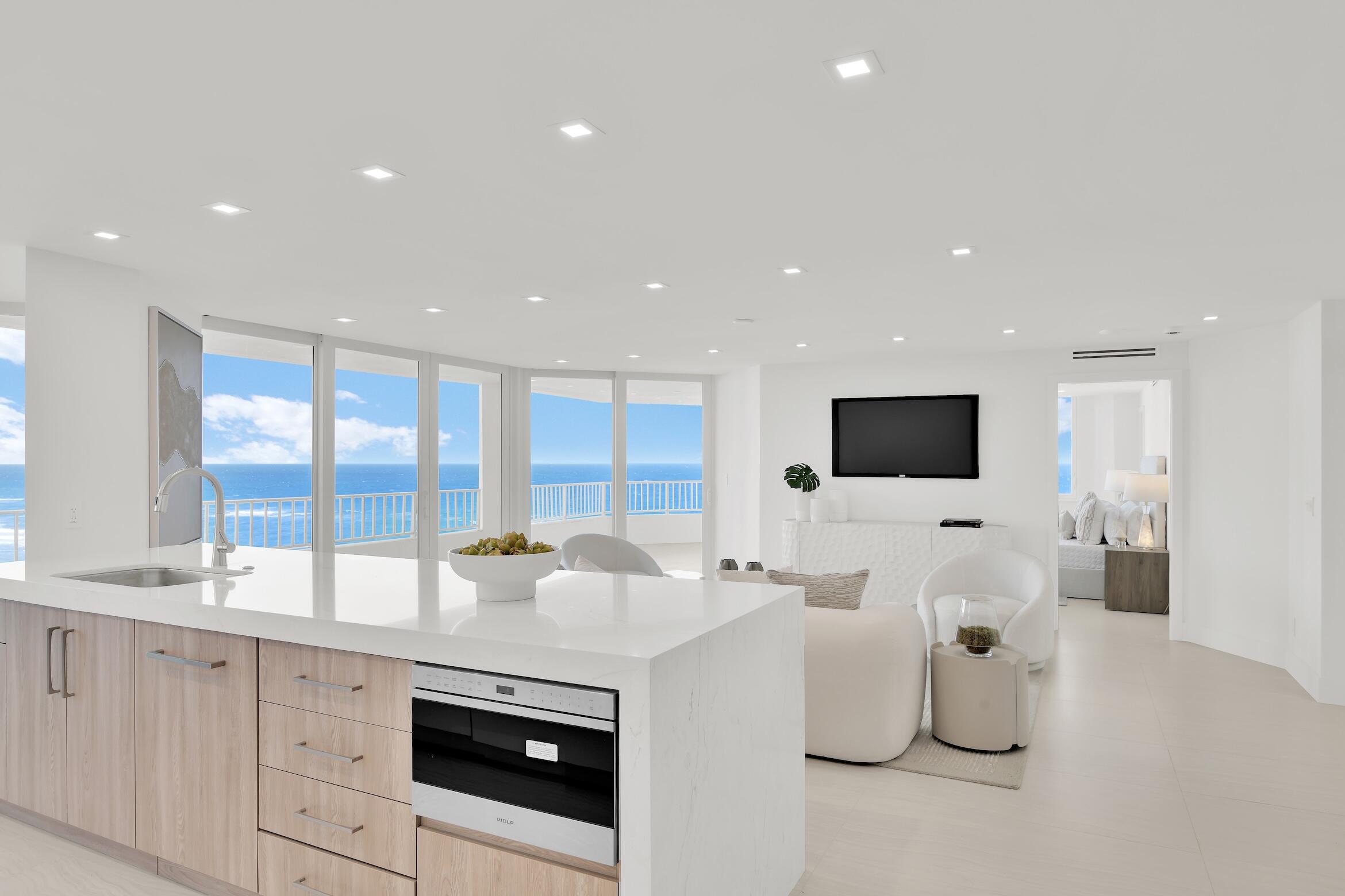 550 S Ocean Boulevard 1001