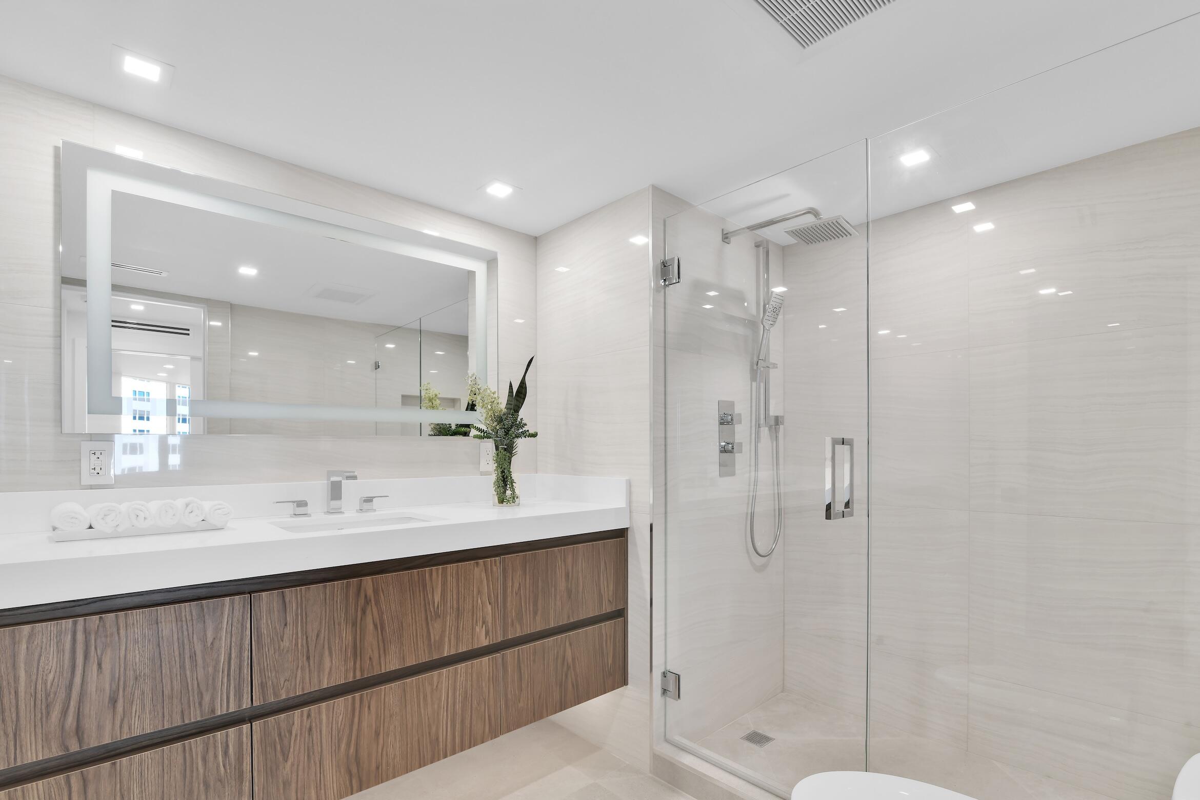 550 S Ocean Boulevard 1001