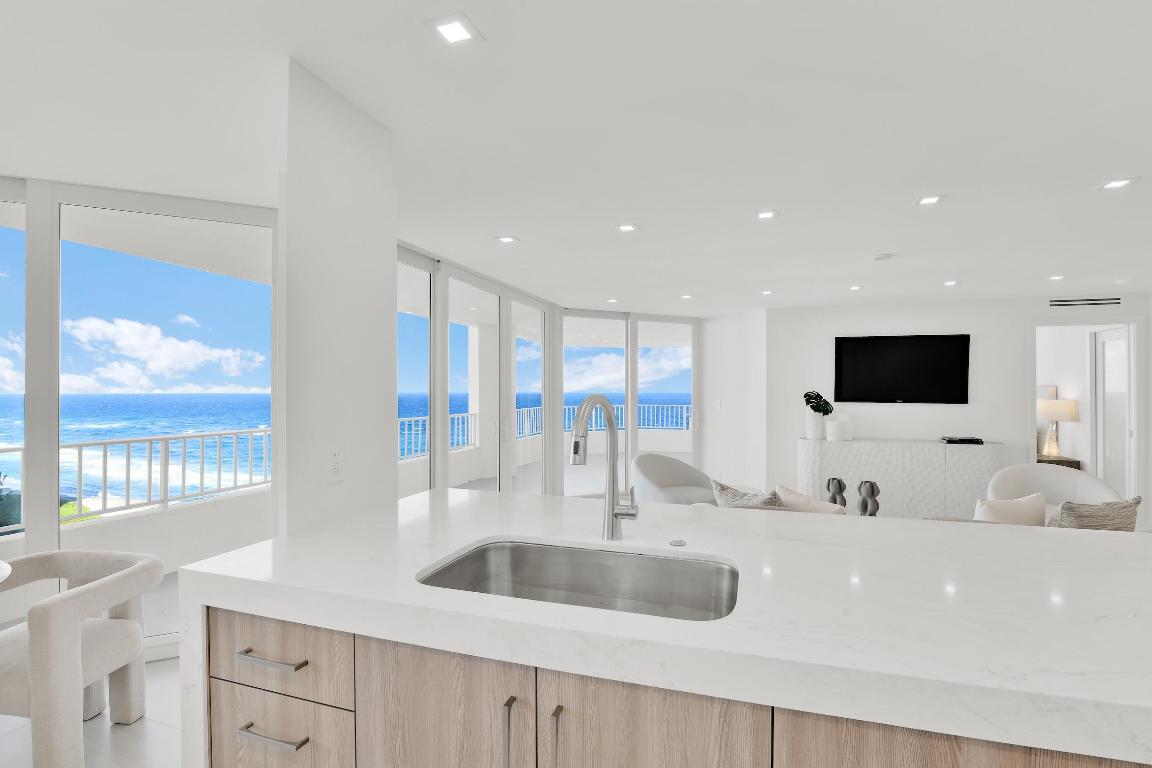 550 S Ocean Boulevard 1001