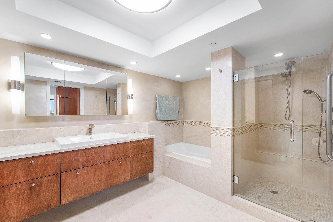 250 S Ocean Boulevard 4f