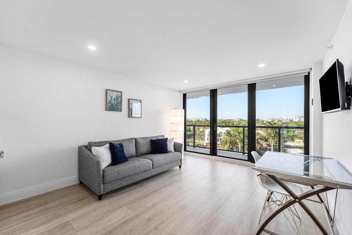 250 S Ocean Boulevard 4f