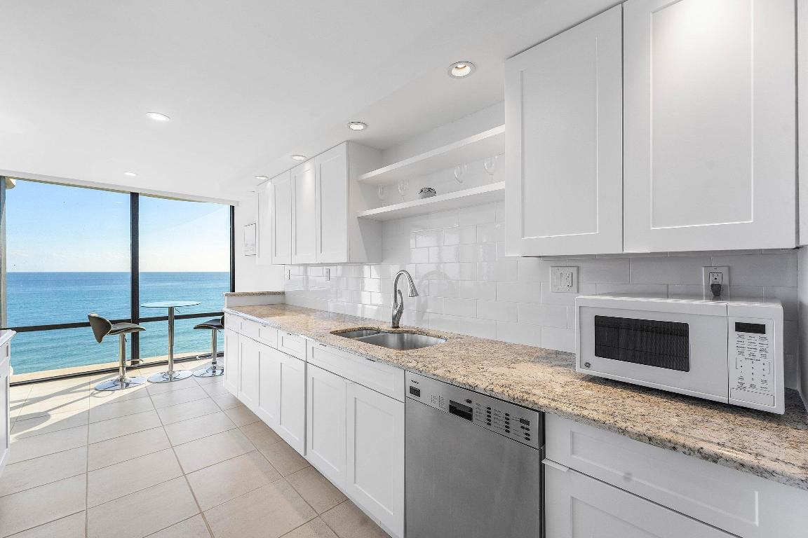 250 S Ocean Boulevard 4f