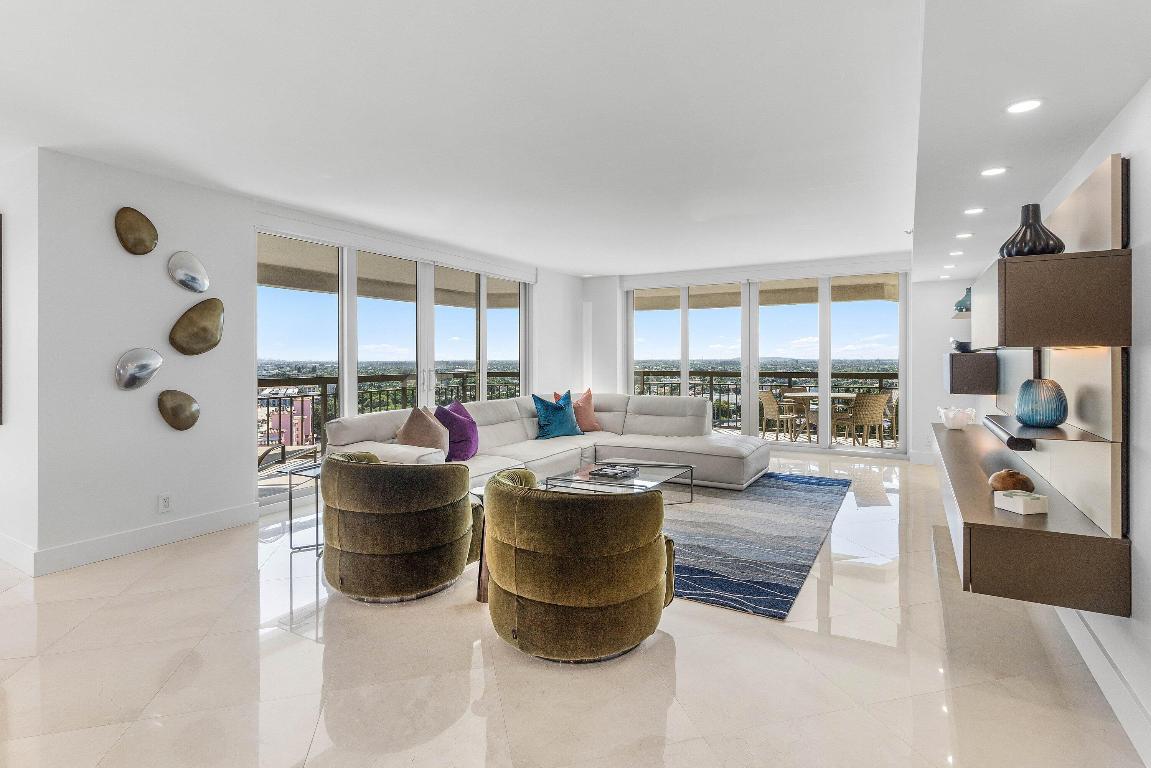 901 E Camino Real 15d