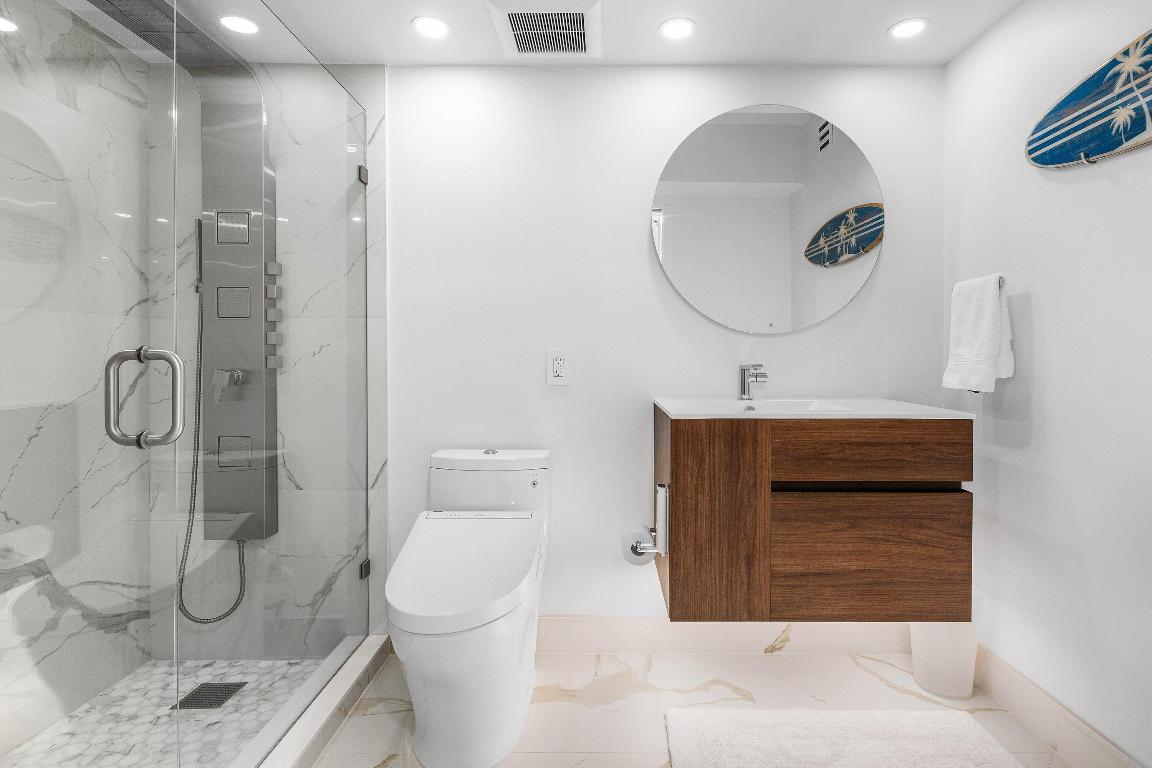 901 E Camino Real 15d