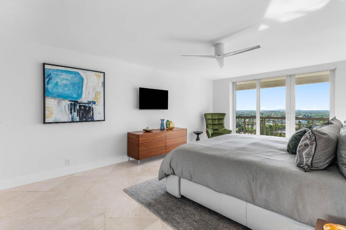 901 E Camino Real 15d