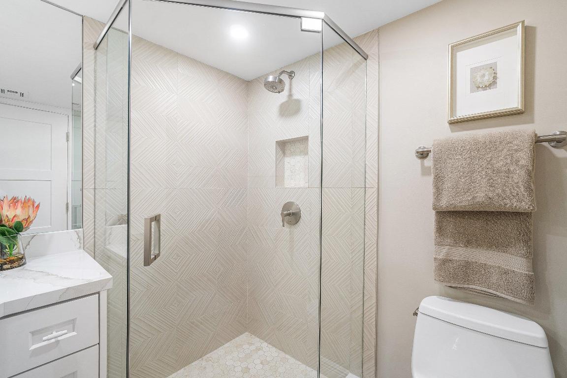 100 SE 5th Avenue 404