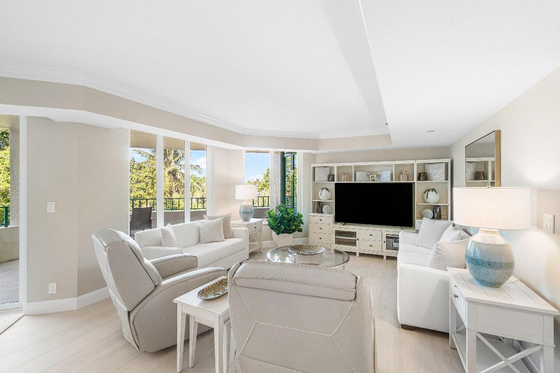 100 SE 5th Avenue 404