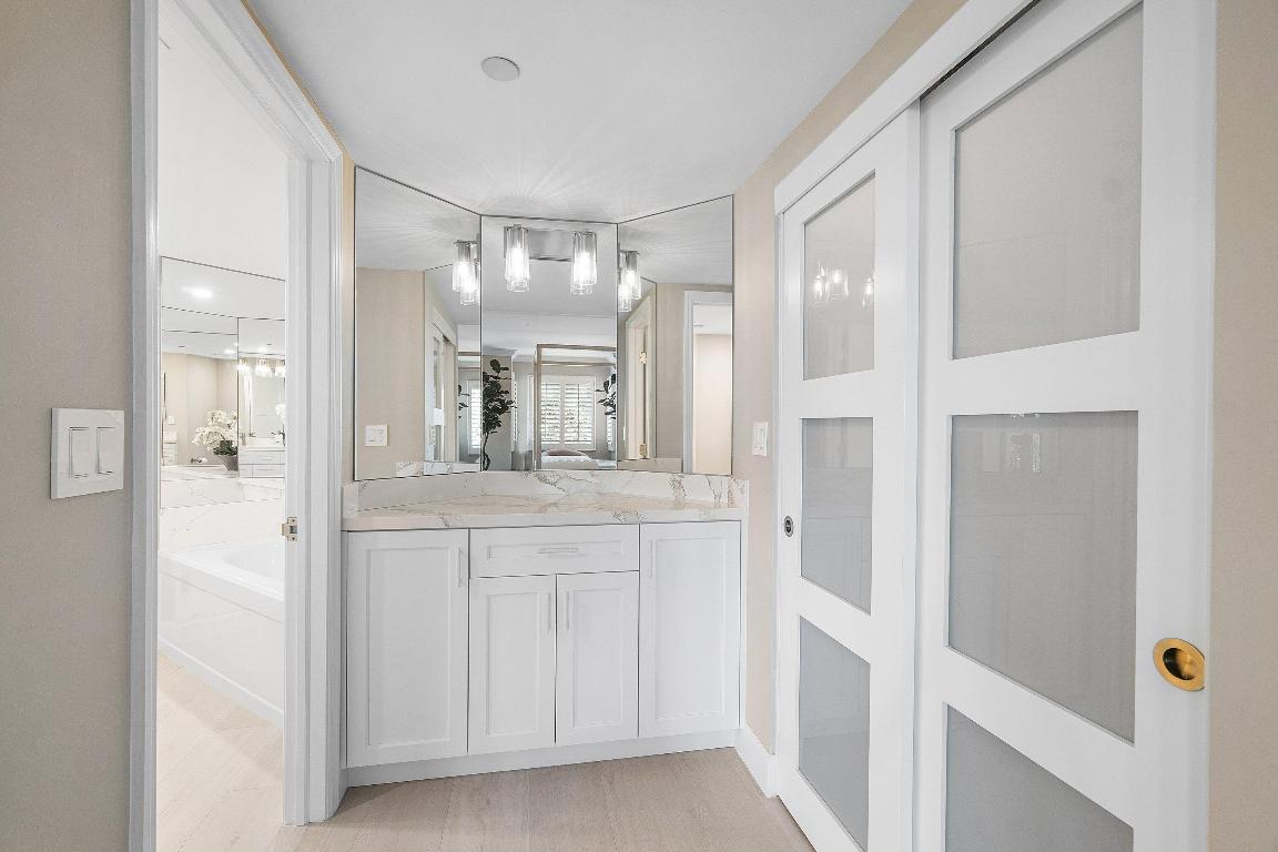 100 SE 5th Avenue 404