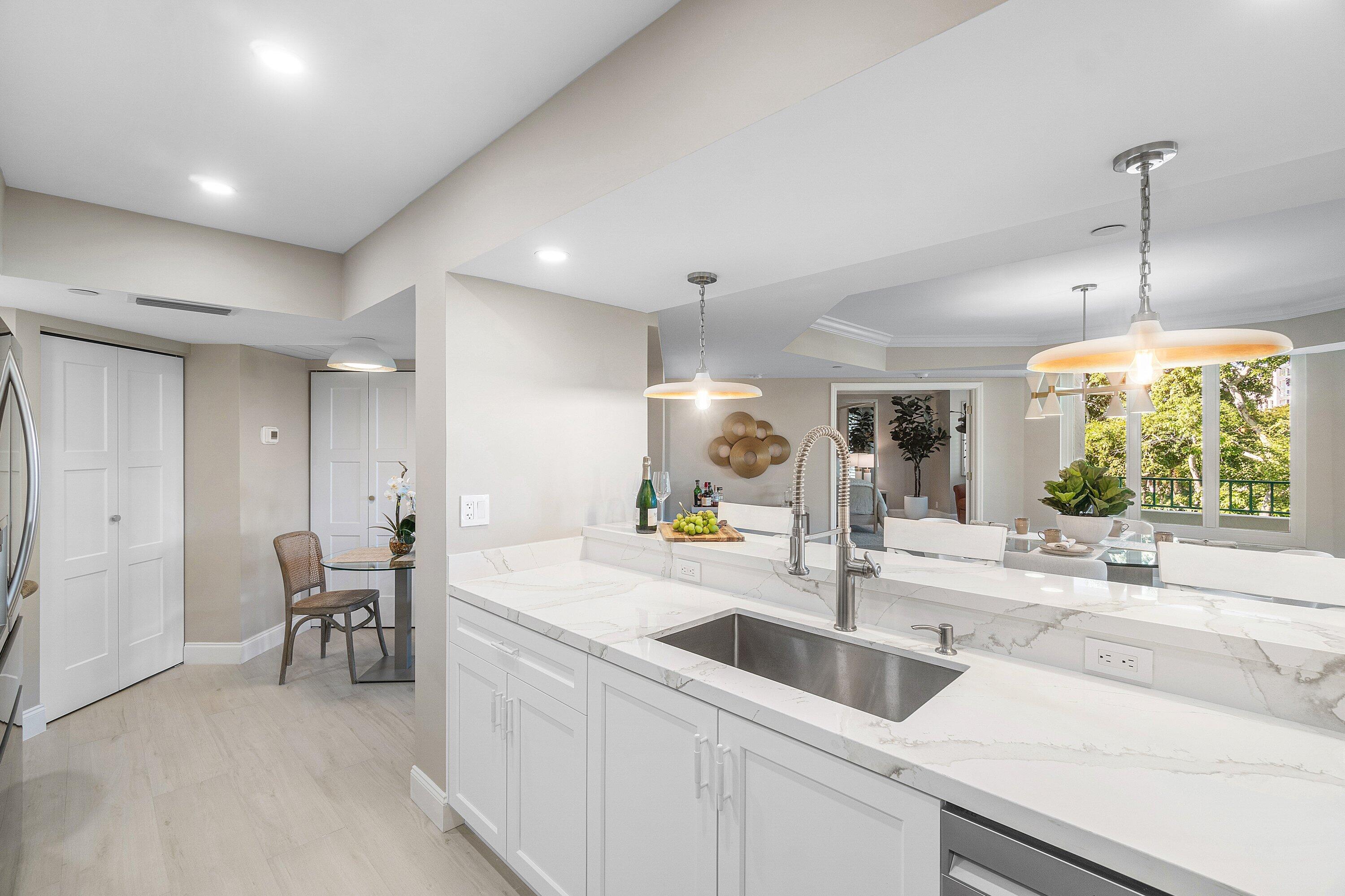 100 SE 5th Avenue 404