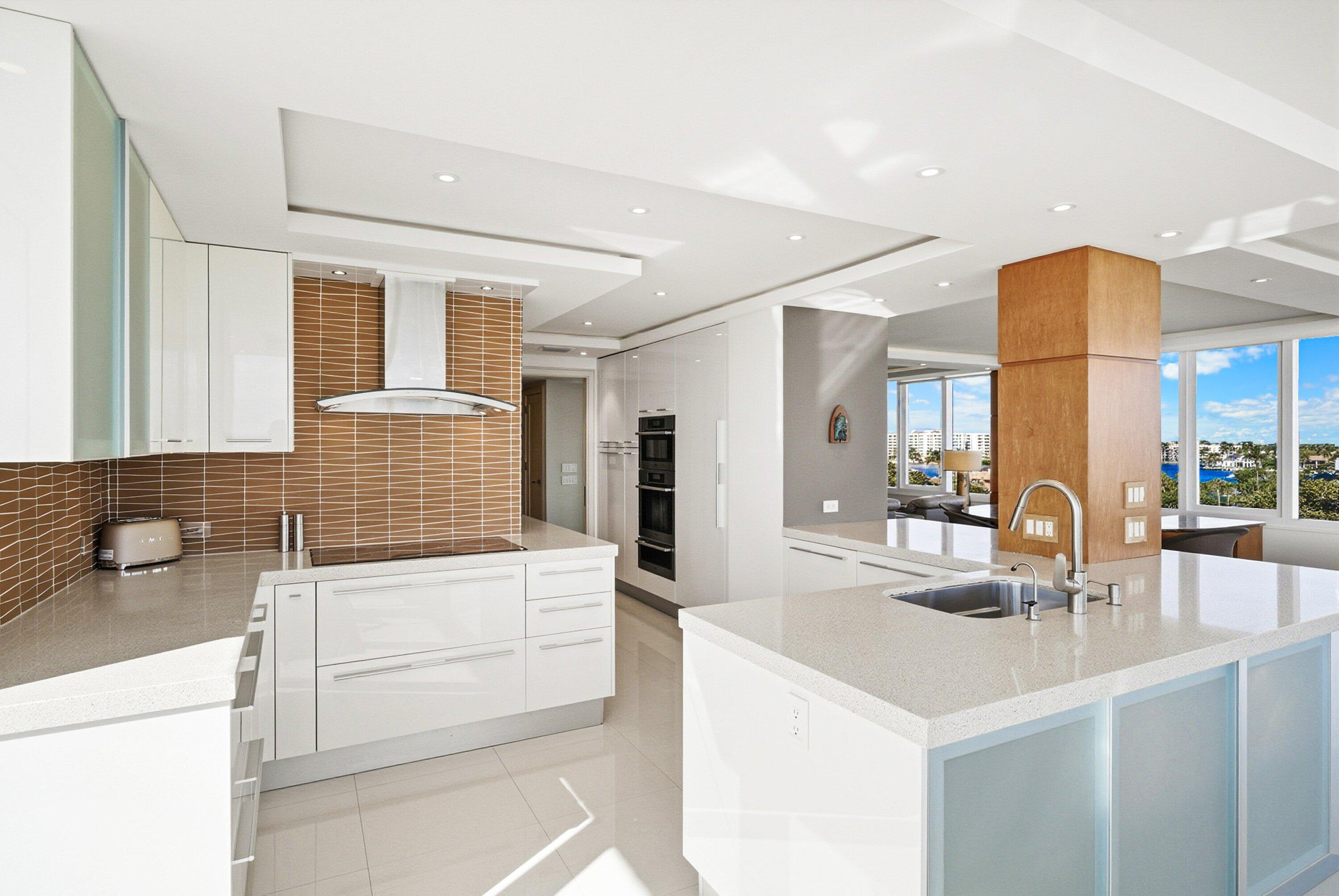 700 S Ocean Boulevard 501