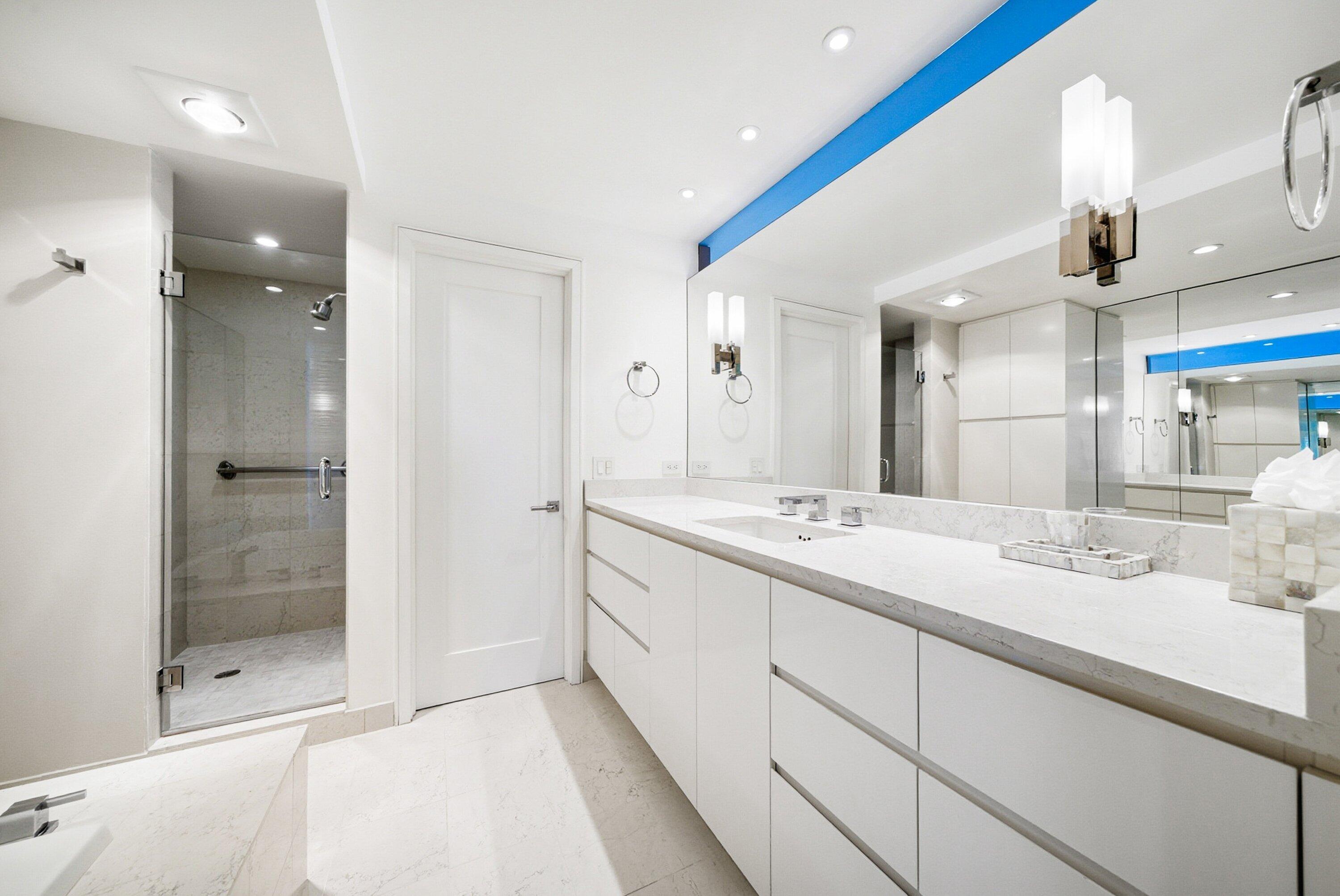 700 S Ocean Boulevard 501