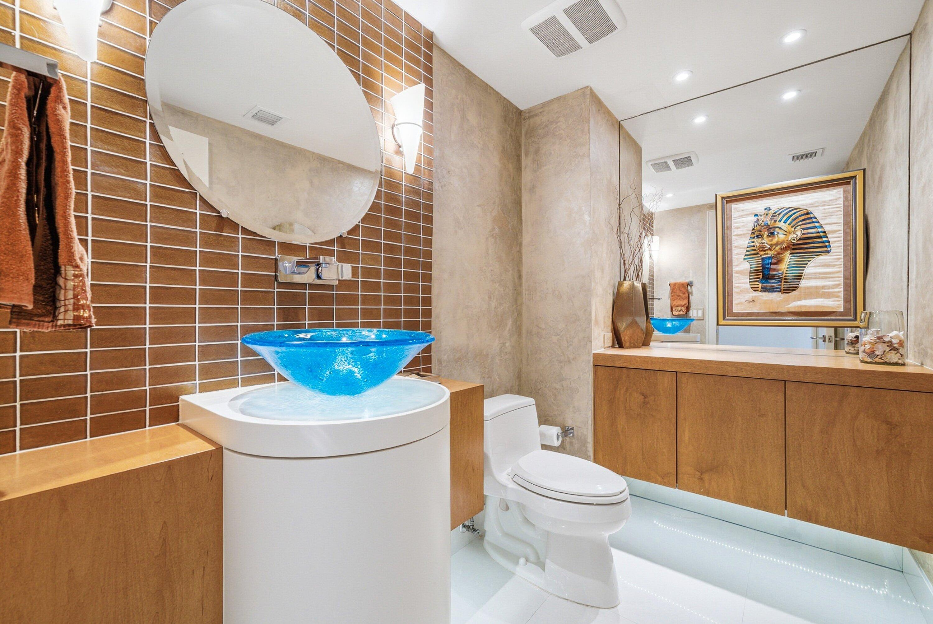 700 S Ocean Boulevard 501