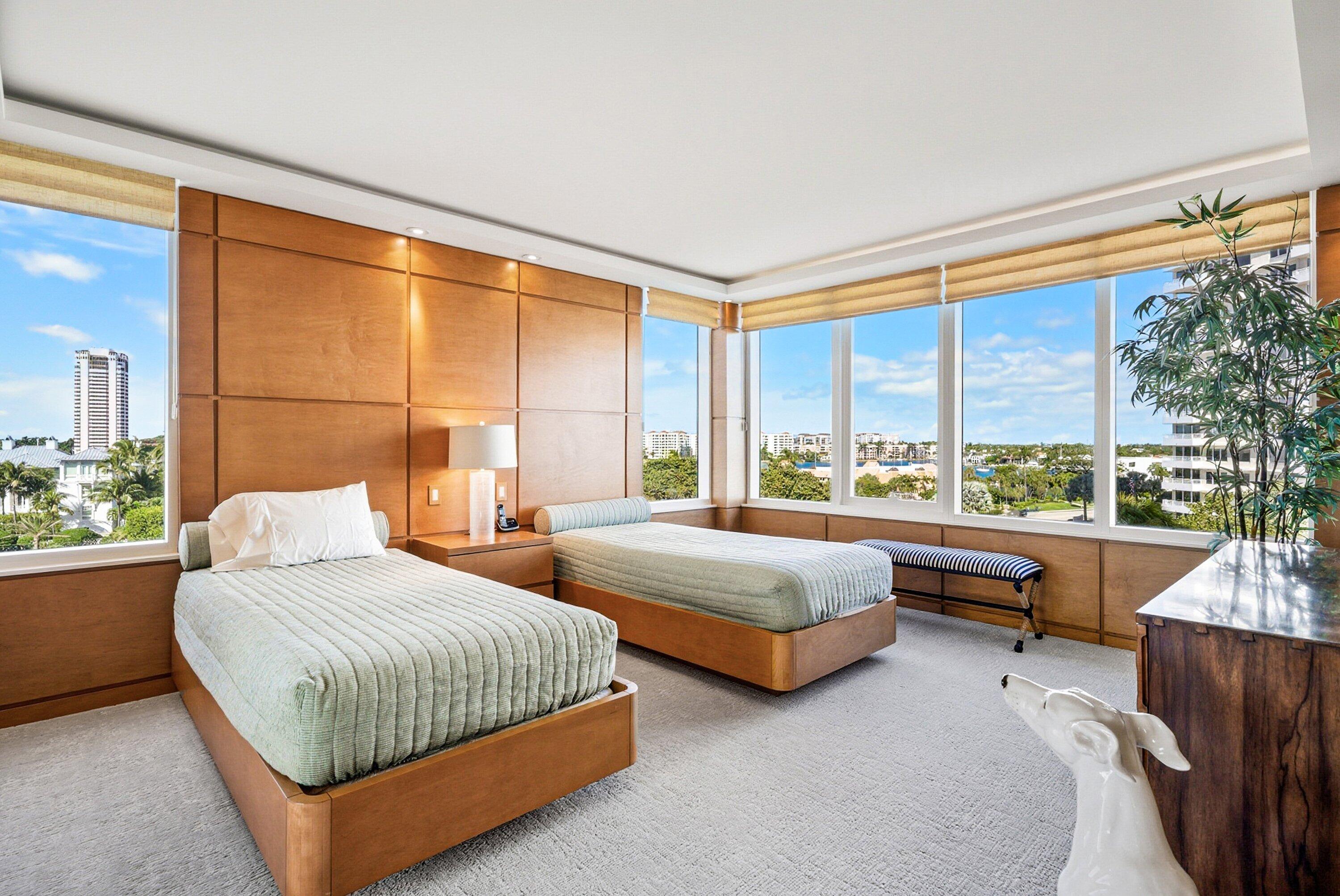 700 S Ocean Boulevard 501